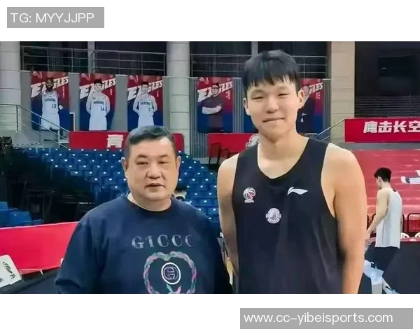 青岛青训总监徐长锁因病离世享年54岁深感惋惜 青岛青训总监徐长锁因病离世享年54岁深感惋惜