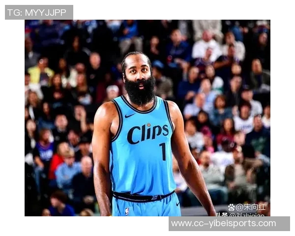 哈登上半场表现抢眼第二节独取14分助球队逆转局势