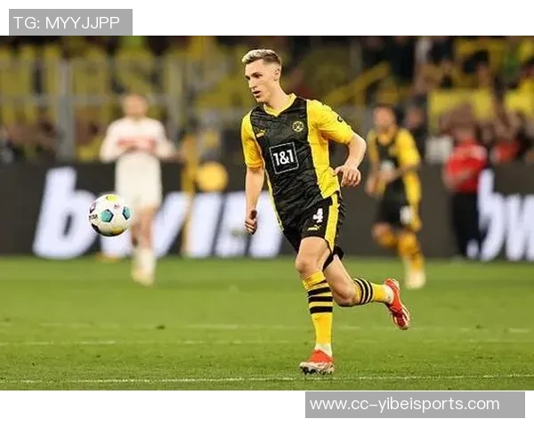 施洛特贝克满意多特在欧冠两场比赛中收获四分的表现与进步 施洛特贝克满意多特在欧冠两场比赛中收获四分的表现与进步