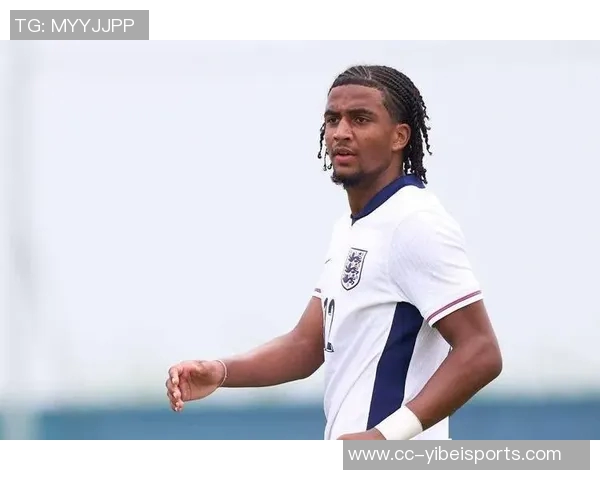 前热刺后卫维加呼吁俱乐部由专业人士管理以重塑声誉